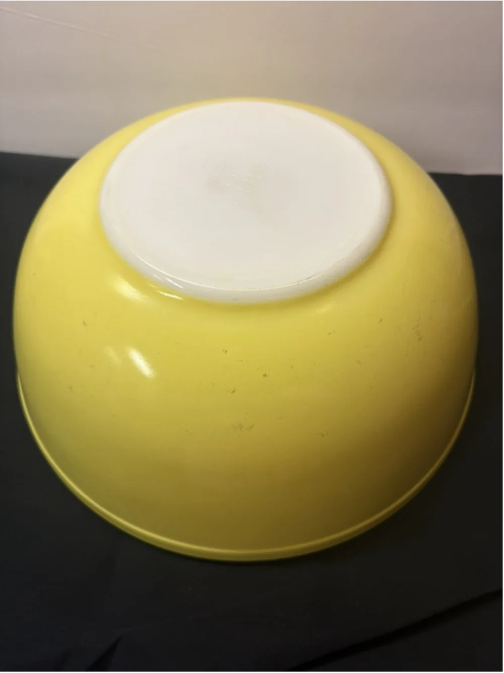 Pyrex Mixing Bowl 404 Yellow Retro Vintage Kitchenware 4 Quart Used